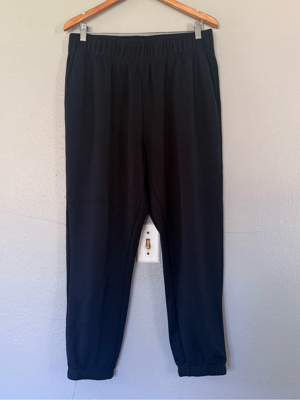Women’s Black Elastic Waist Casual Pants size